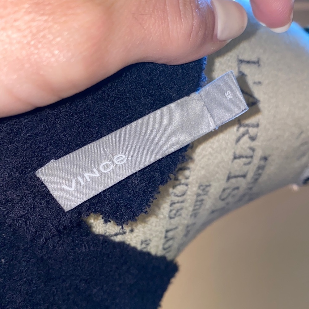 VINCE. navy blue & ivory longsleeve sweater shirt XS​​ - Picture 7 of 8